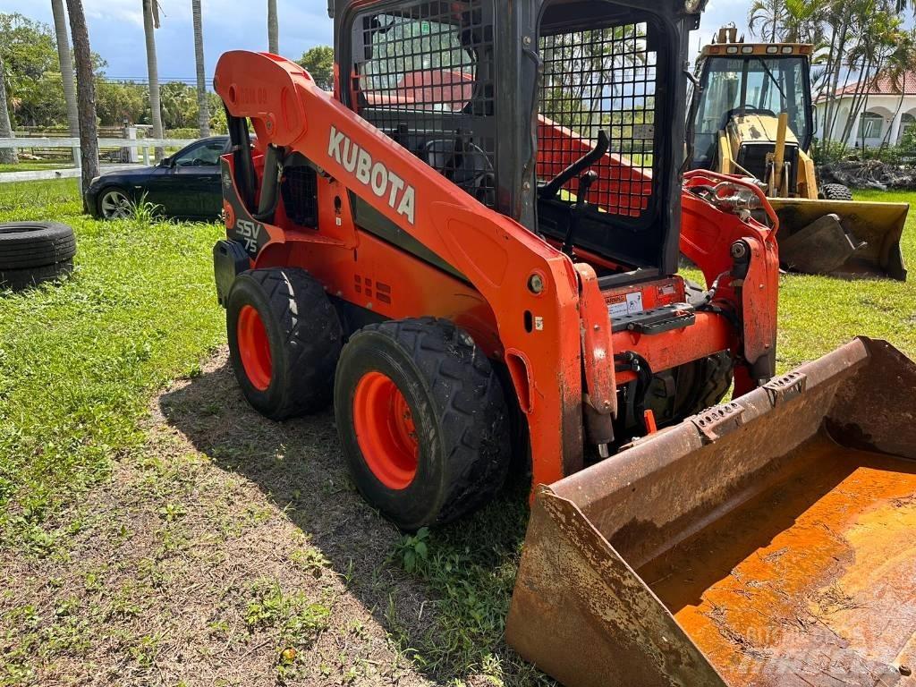 Kubota SSV 75  스키드로더