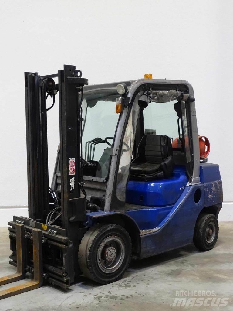 Cesab M325G LPG 지게차
