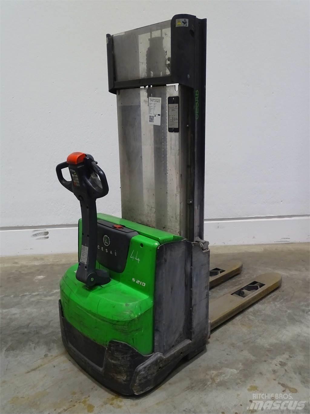 Cesab S210 포크리프트
