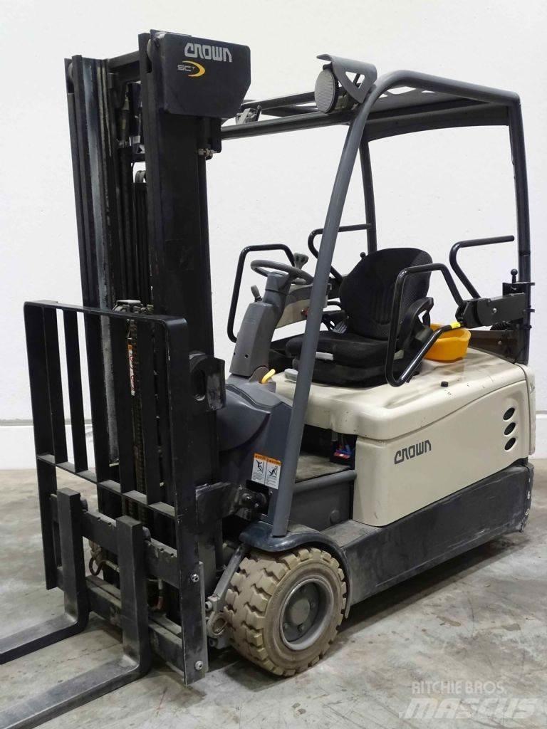 Crown SCT6060-2.0 전동 지게차