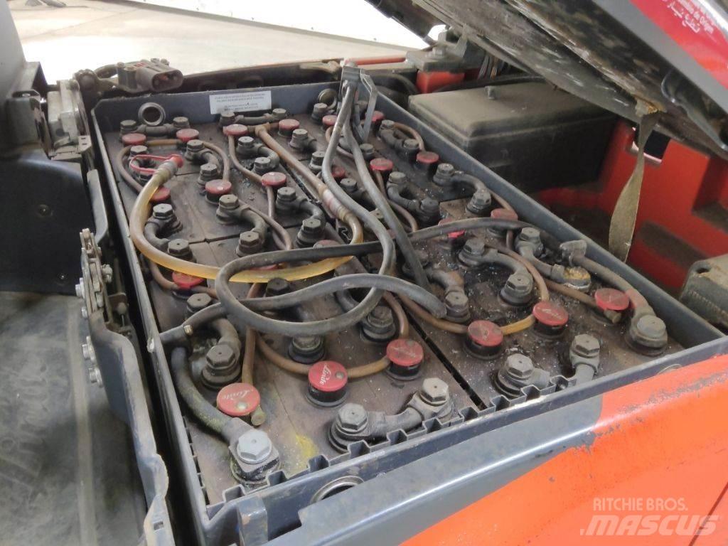 Linde E16C-02 전동 지게차