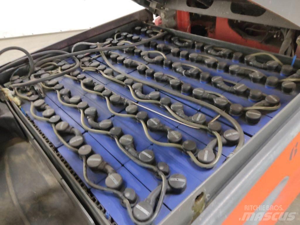 Linde E30L-01 전동 지게차