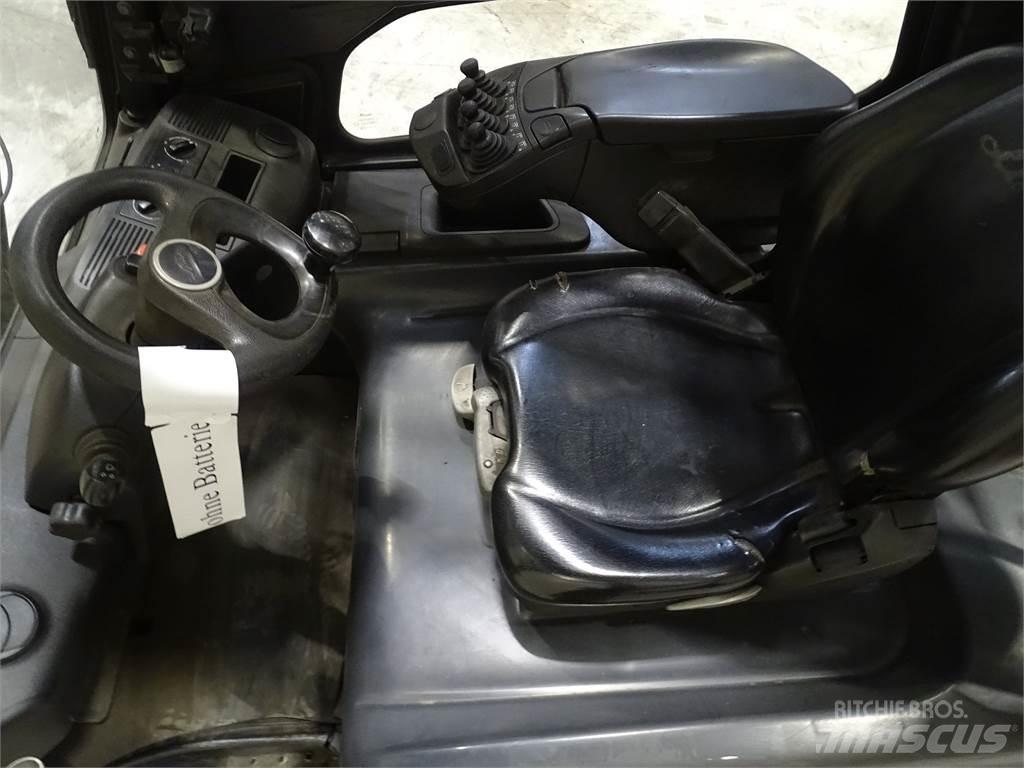 Linde E35L-01 전동 지게차