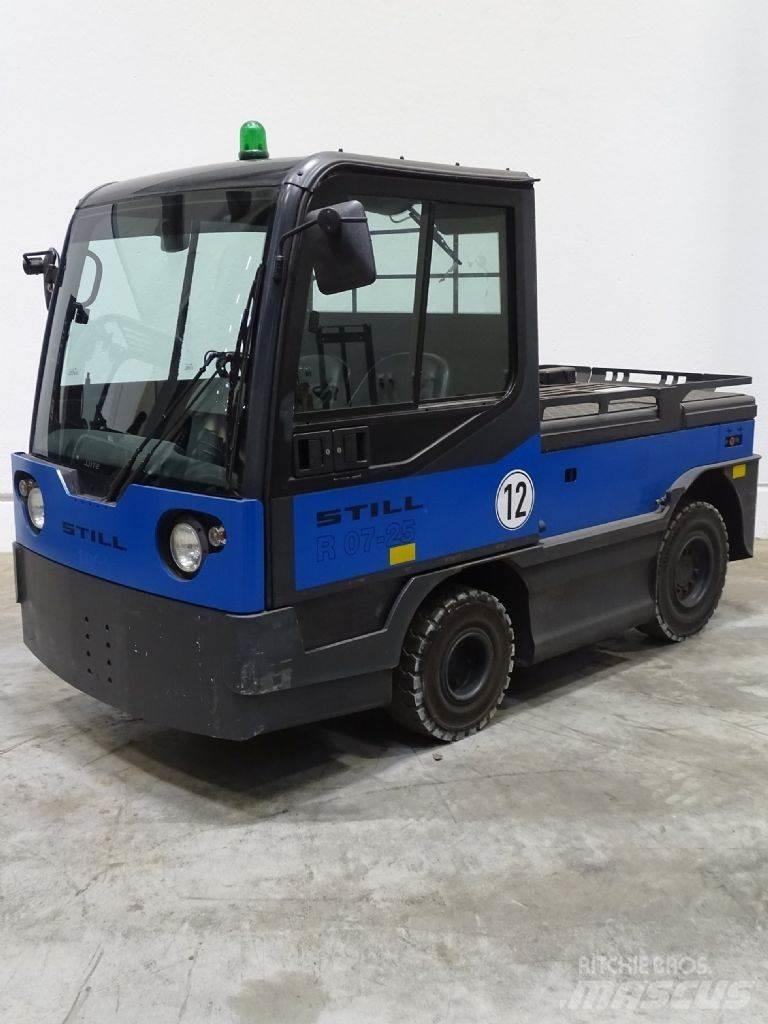 Linde P250 견인 트럭