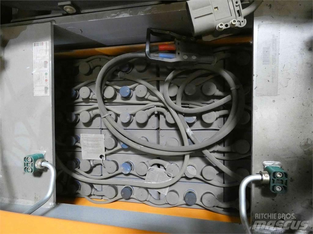 Still EK-X48 하이 리프트 오더 피커