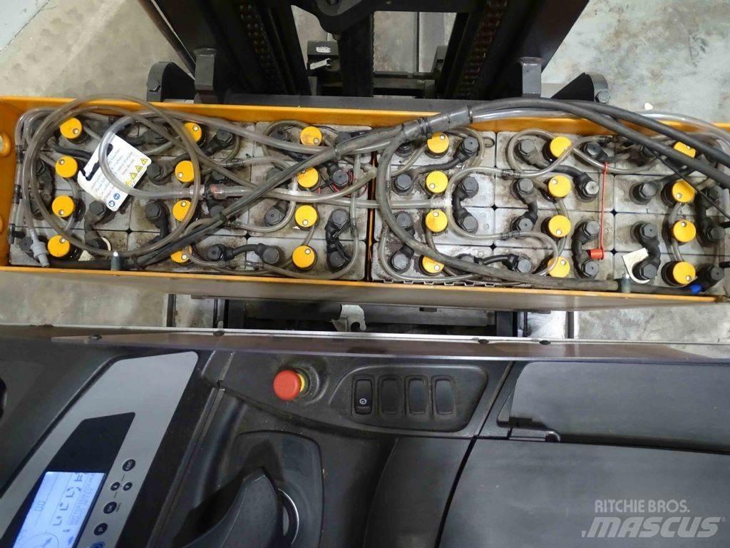 Still FM-X12 리치 트럭