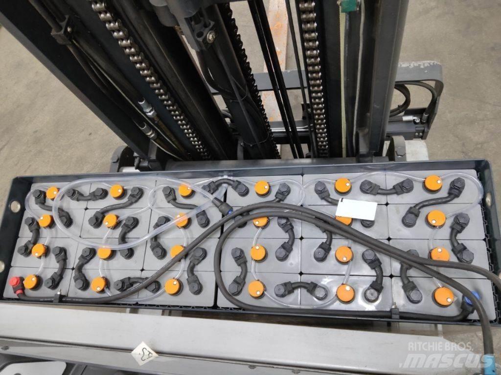 Still FM-X14 리치 트럭