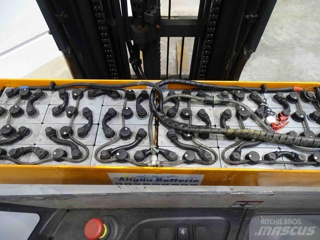 Still FM-X14 리치 트럭