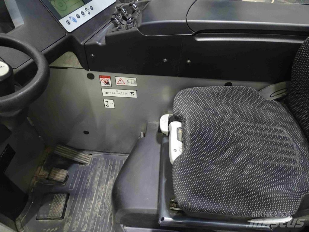 Still FM-X14 리치 트럭
