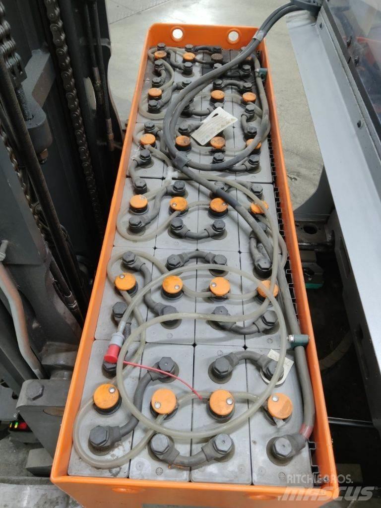 Still FM-X14 리치 트럭