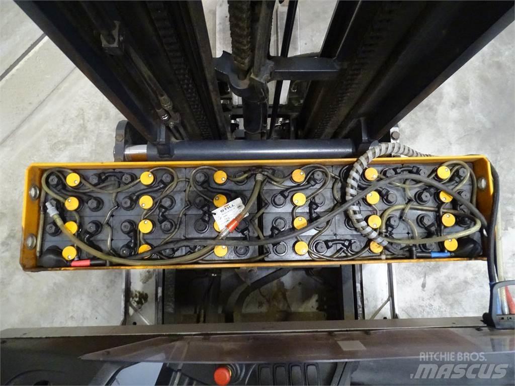 Still FM-X14 리치 트럭