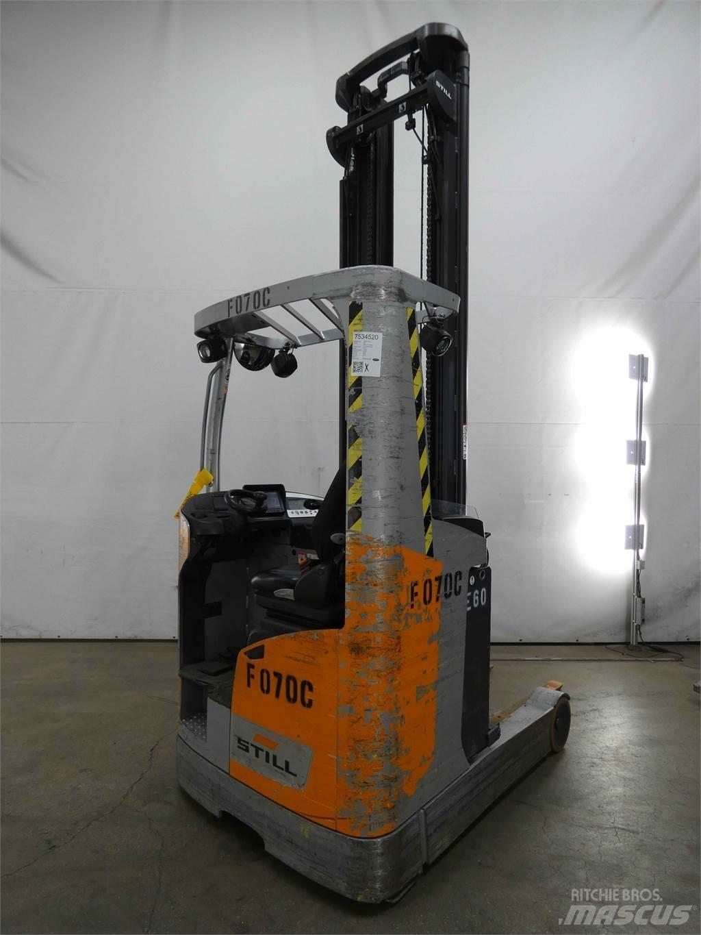 Still FM-X17 리치 트럭