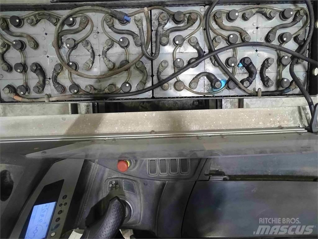 Still FM-X17SE 리치 트럭