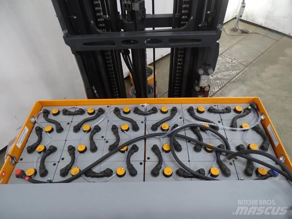 Still FM-X25 리치 트럭