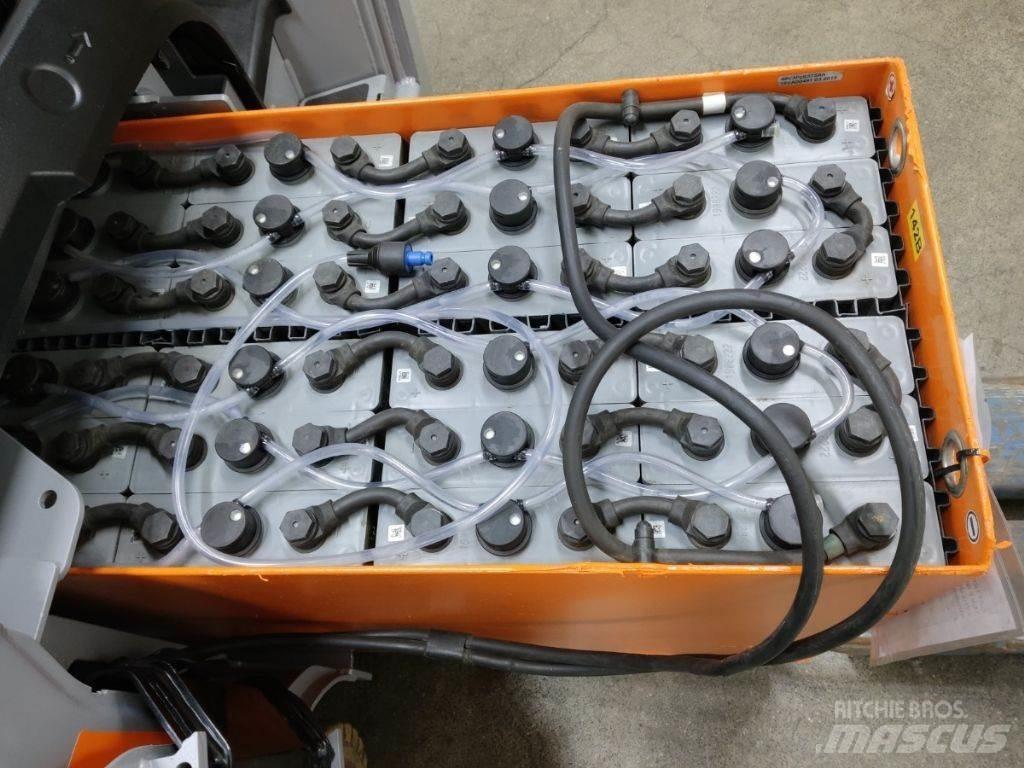 Still LTX70 견인 트럭