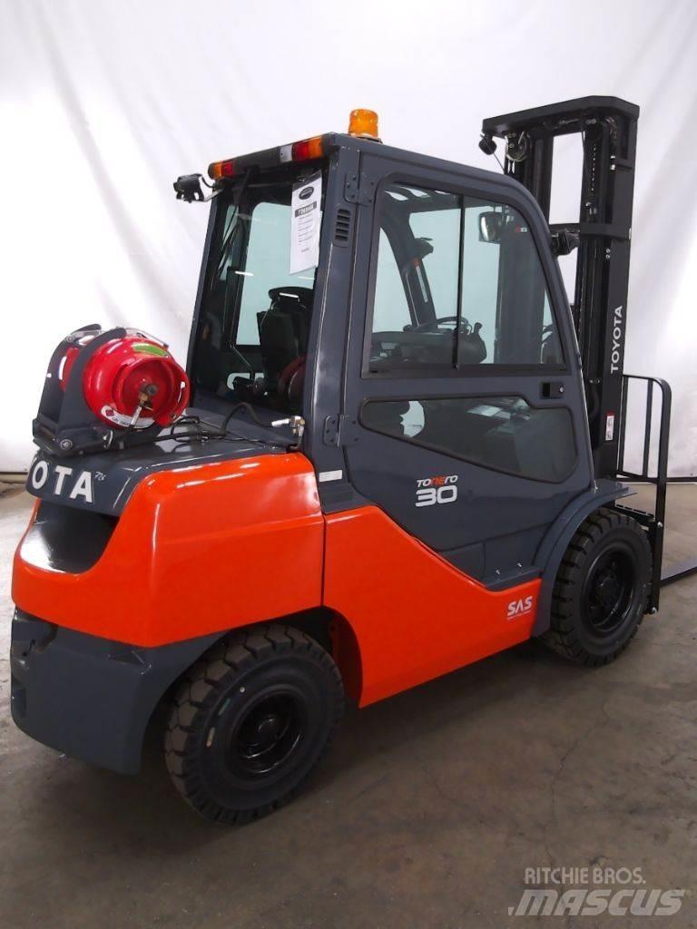 Toyota 02-8FGF30 LPG 지게차
