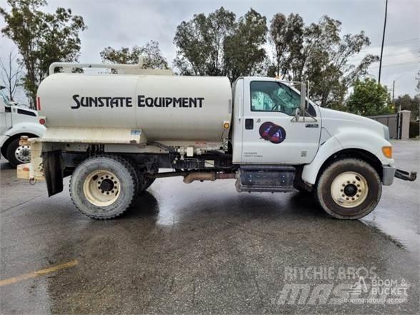 Ford F750 급수차