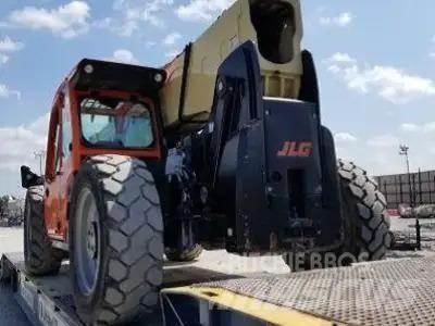 JLG 1055 텔러 핸들러