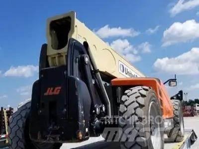JLG 1055 텔러 핸들러