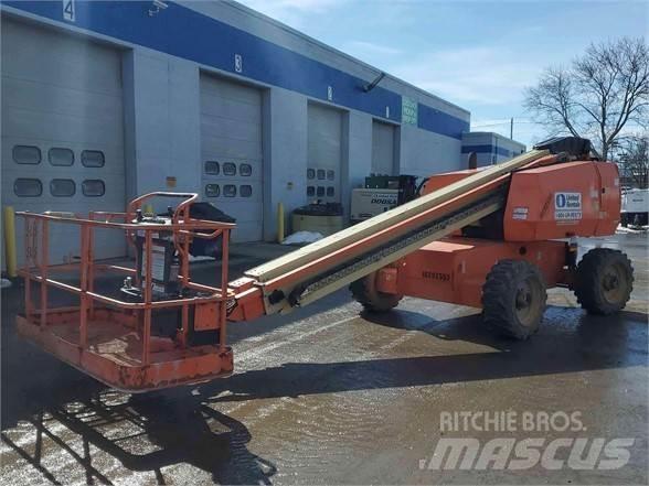 JLG 600S 견인식 전동이동 리프트