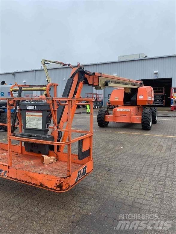 JLG 660SJ 견인식 전동이동 리프트