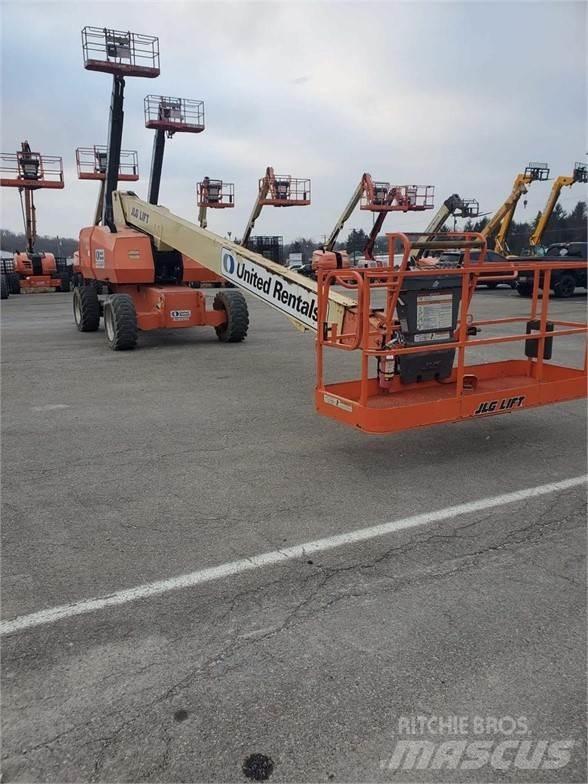 JLG 800S 견인식 전동이동 리프트