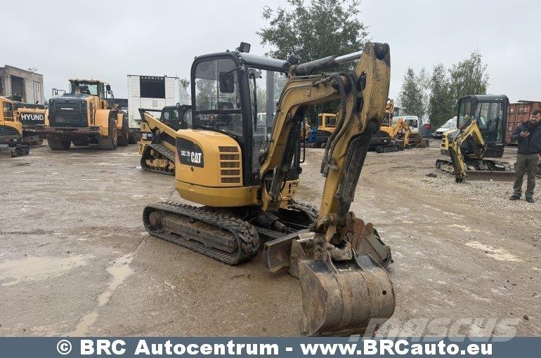 CAT 302.7DCR 소형 굴삭기 7톤 미만