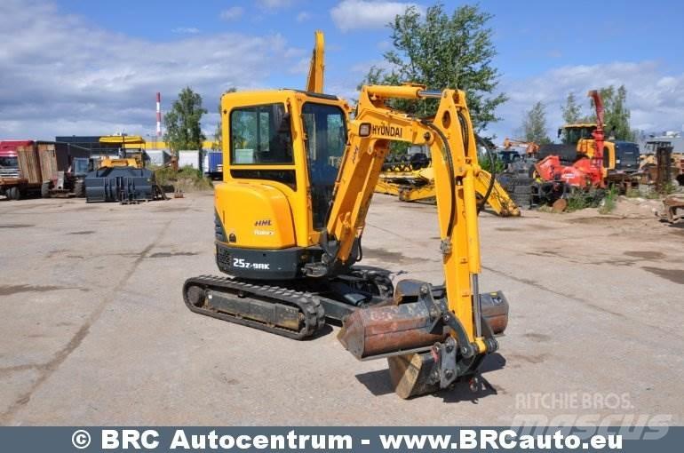 Hyundai R25Z-9AK 소형 굴삭기 7톤 미만