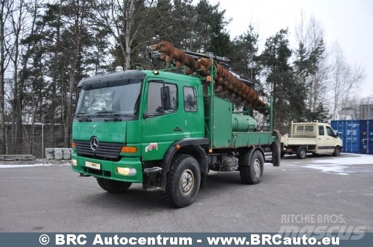 Mercedes-Benz Atego 크레인 트럭