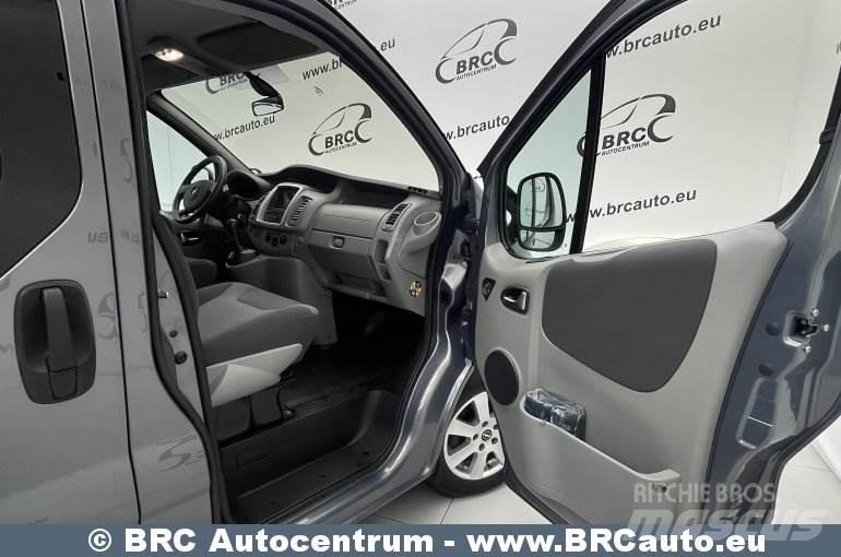 Opel Vivaro 미니 버스