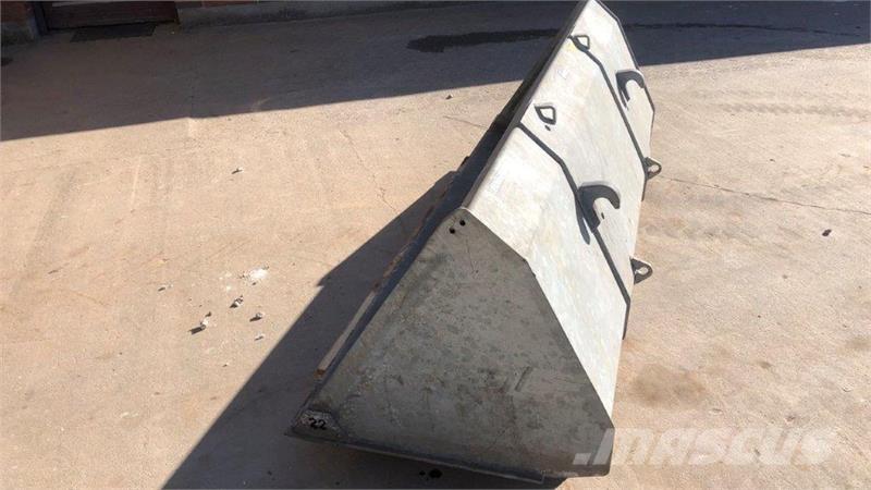 Fliegl  프론트 로더 및 굴착기