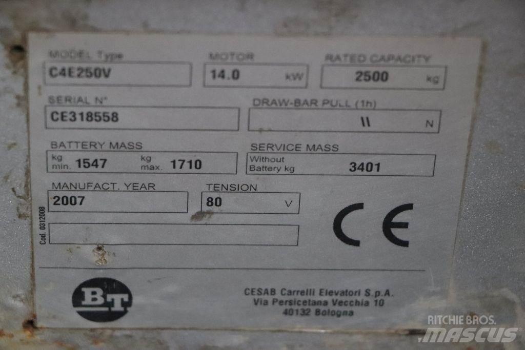 BT C4E250V 전동 지게차