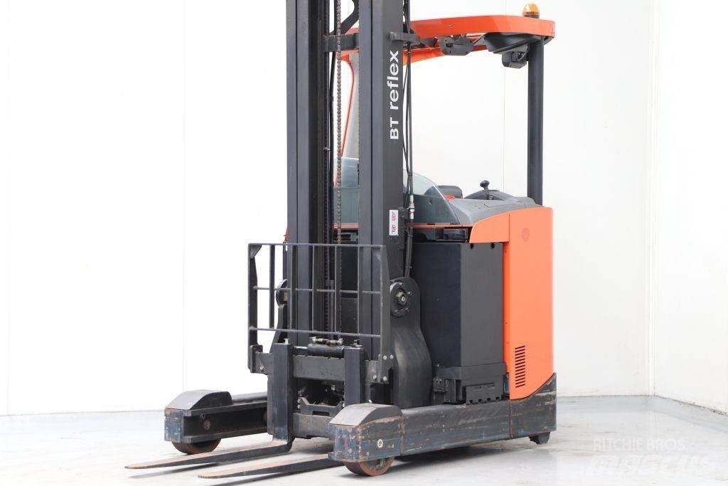 BT RRE160C 리치 트럭