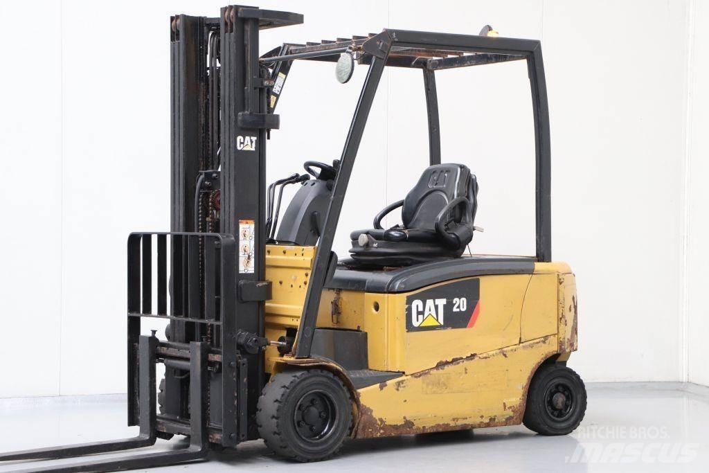 CAT EP20PN 전동 지게차