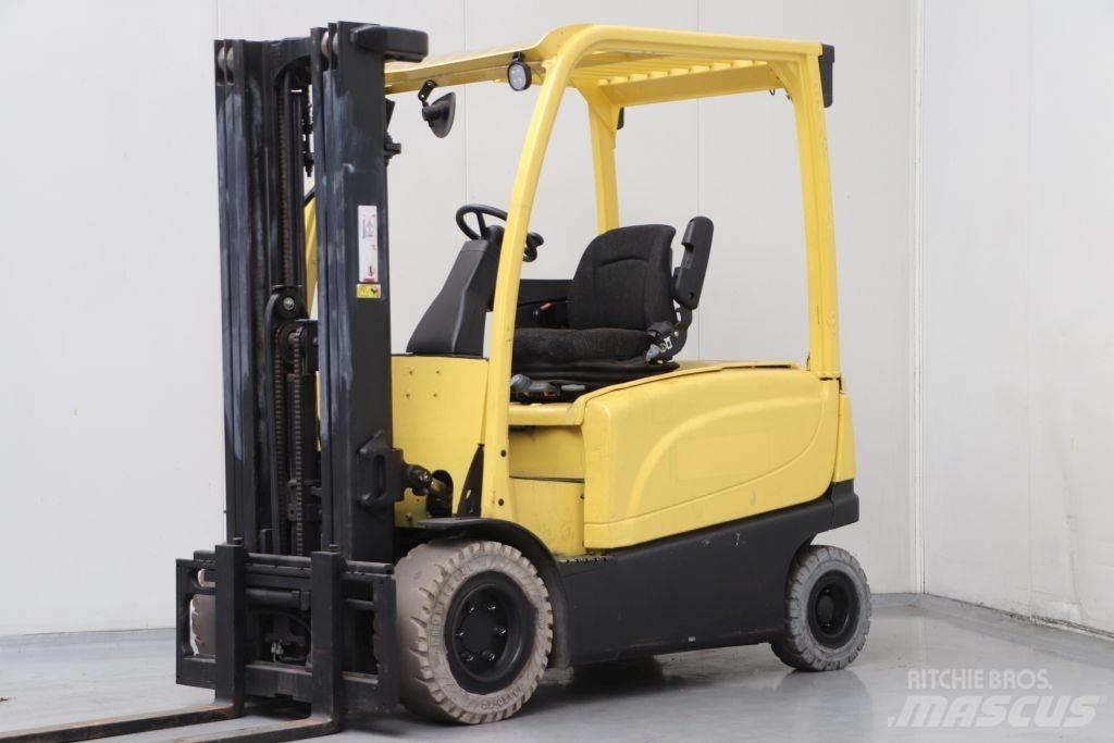 Hyster J2.2XN 전동 지게차