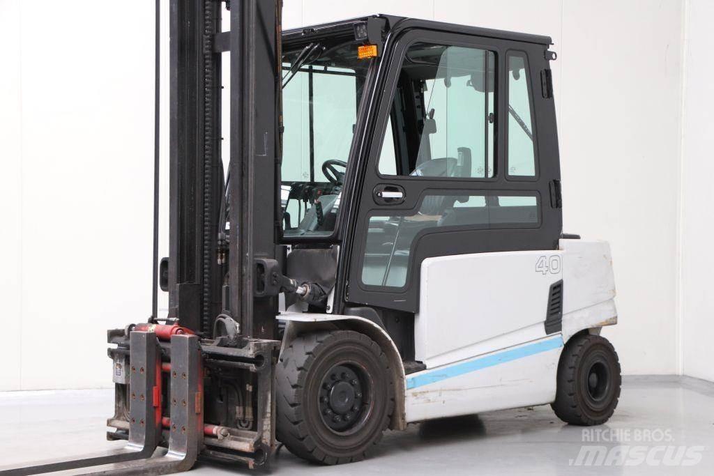 Hyundai 40B-9 전동 지게차