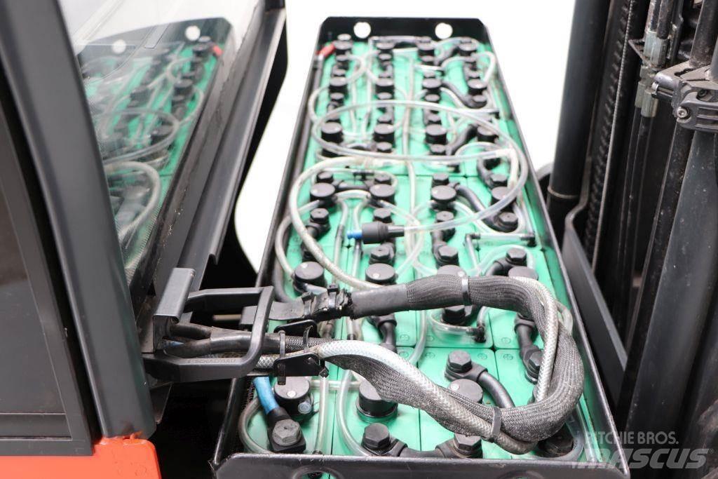 Linde R14G-01 리치 트럭