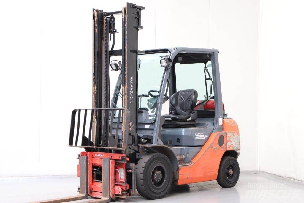 Toyota 02-8FGF25 LPG 지게차