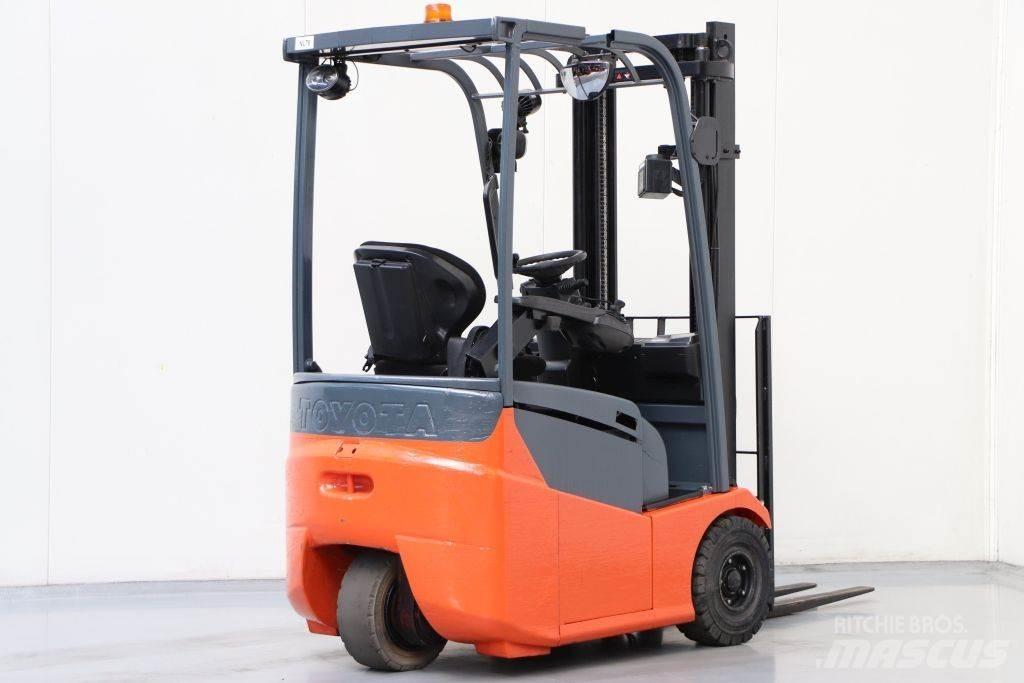 Toyota 7FBEST13 전동 지게차