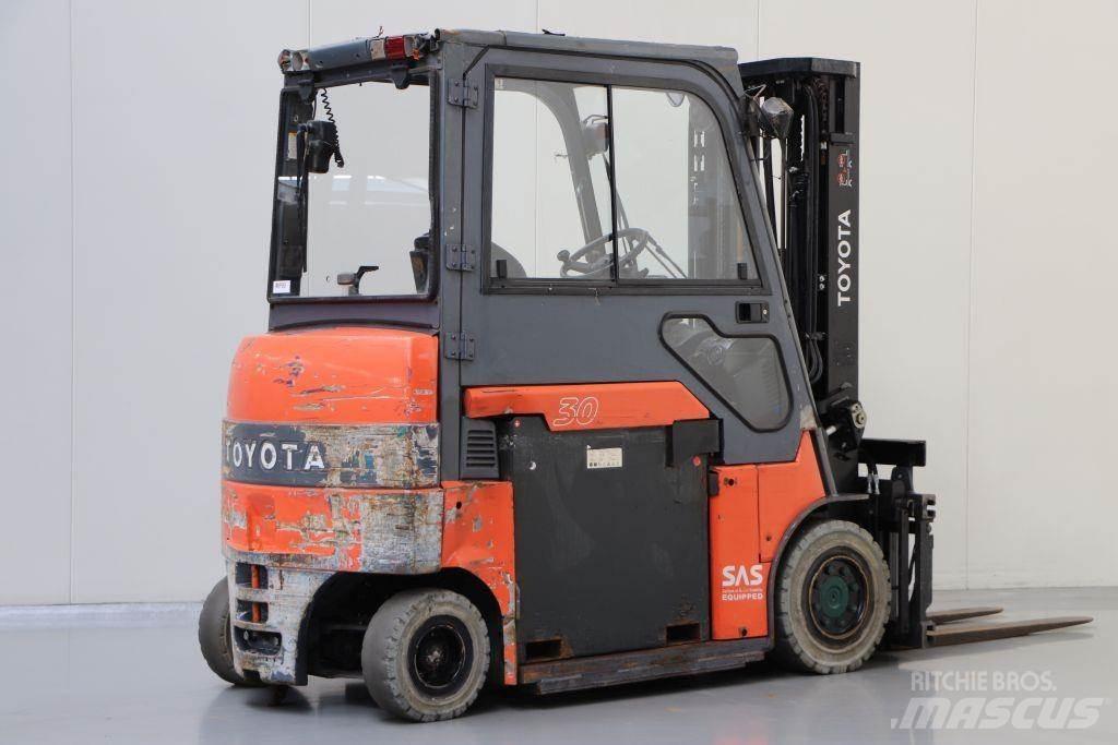 Toyota 7FBMF30 전동 지게차