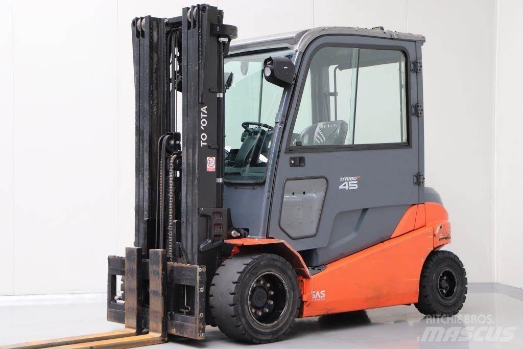 Toyota 8FBMT45 전동 지게차