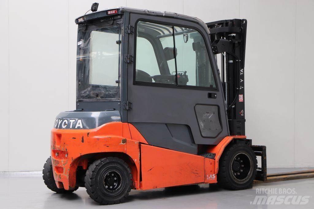 Toyota 8FBMT45 전동 지게차