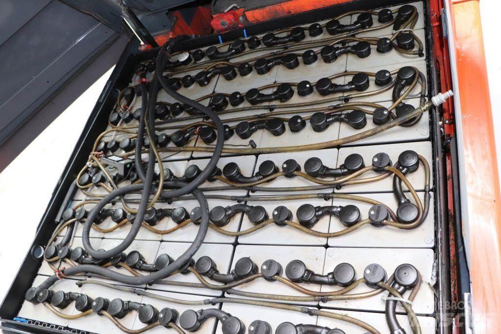 Toyota 8FBMT45 전동 지게차