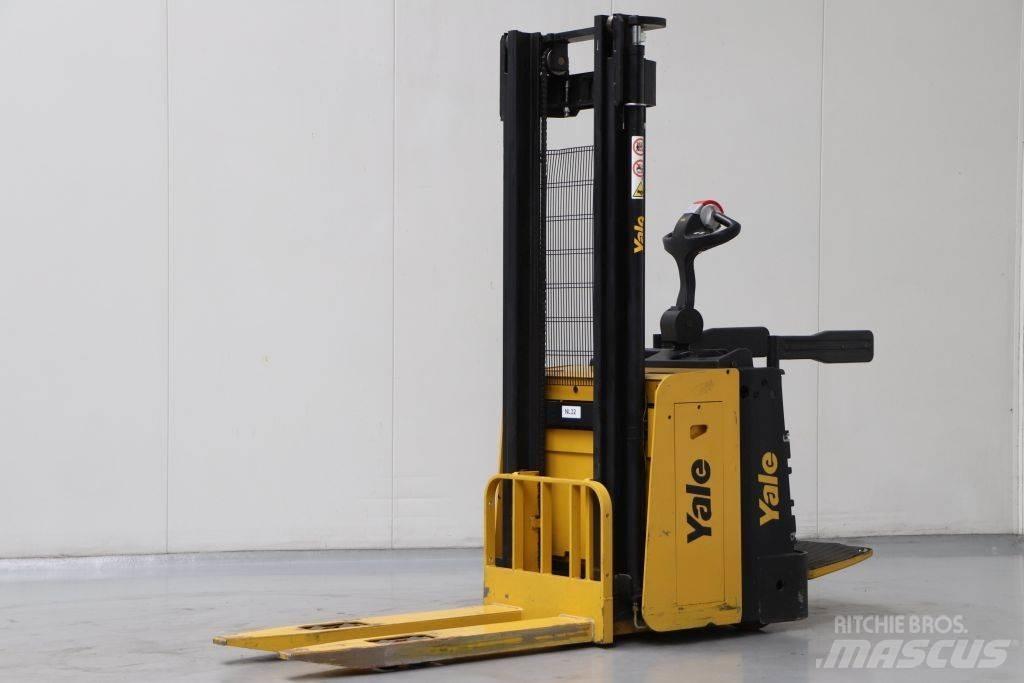 Yale MS12X 포크리프트