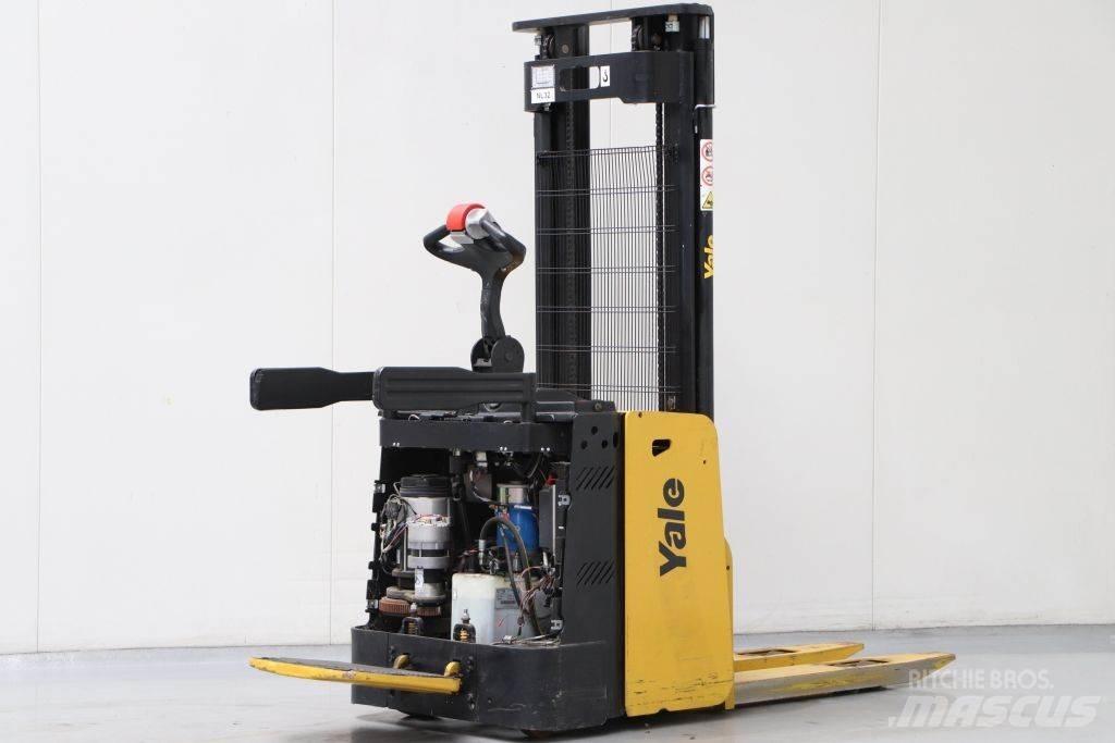Yale MS12X 포크리프트