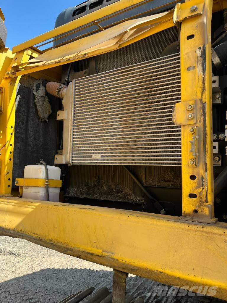 Komatsu PC 390 LC-10 대형 굴삭기 29톤 이상
