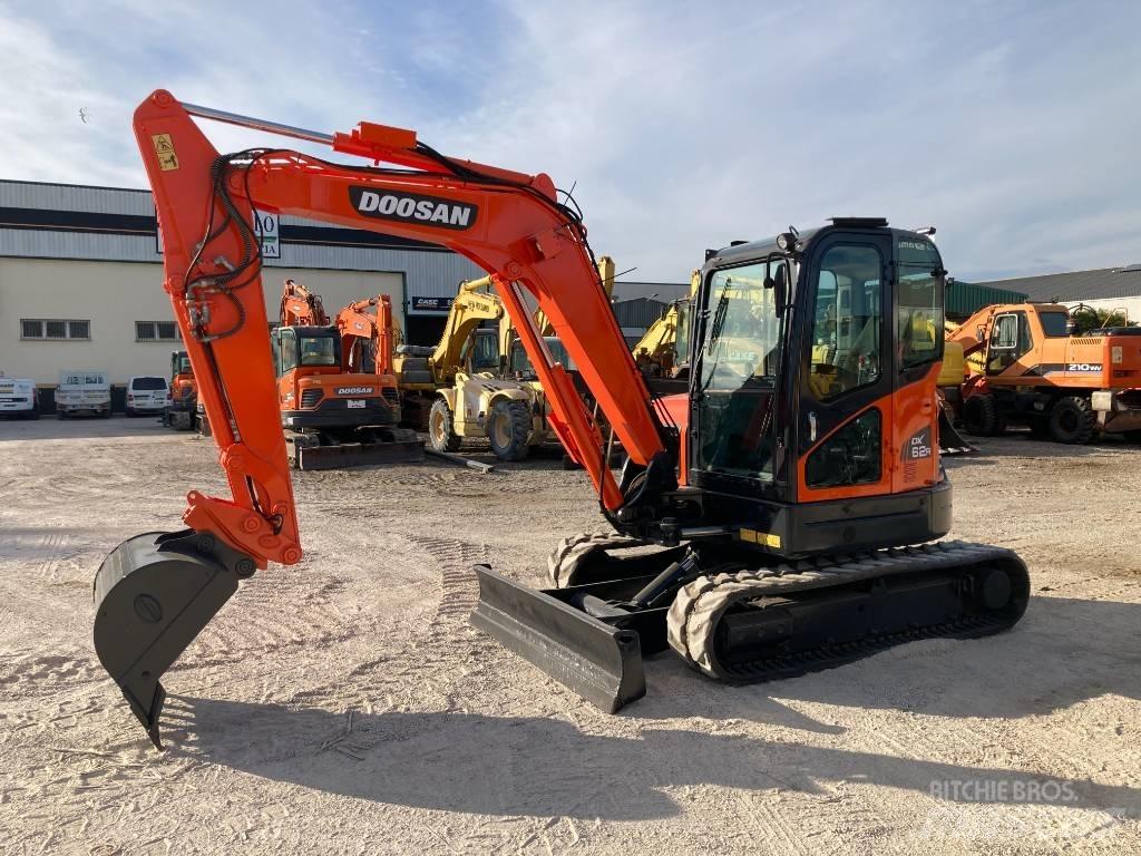 Doosan DX 62 R-3 소형 굴삭기 7톤 미만