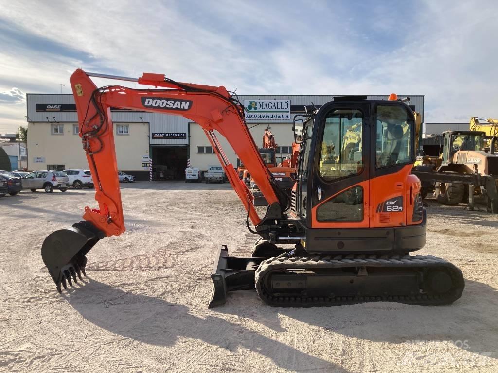 Doosan DX 62 R-3 소형 굴삭기 7톤 미만