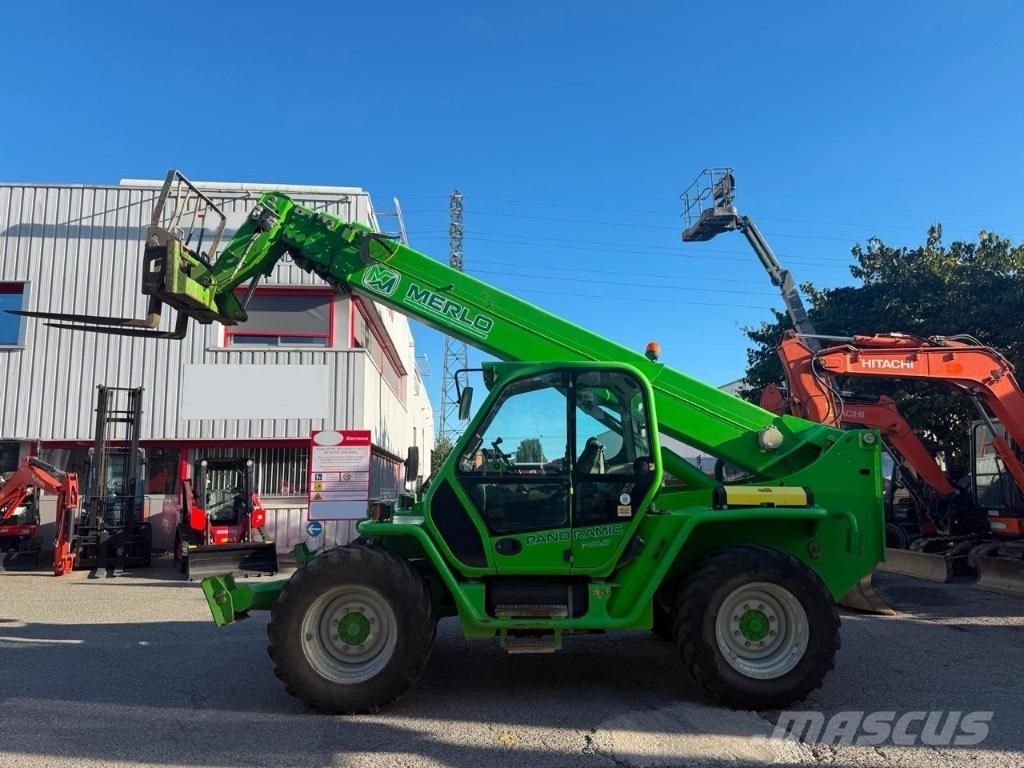 Merlo P 40.17 텔러 핸들러