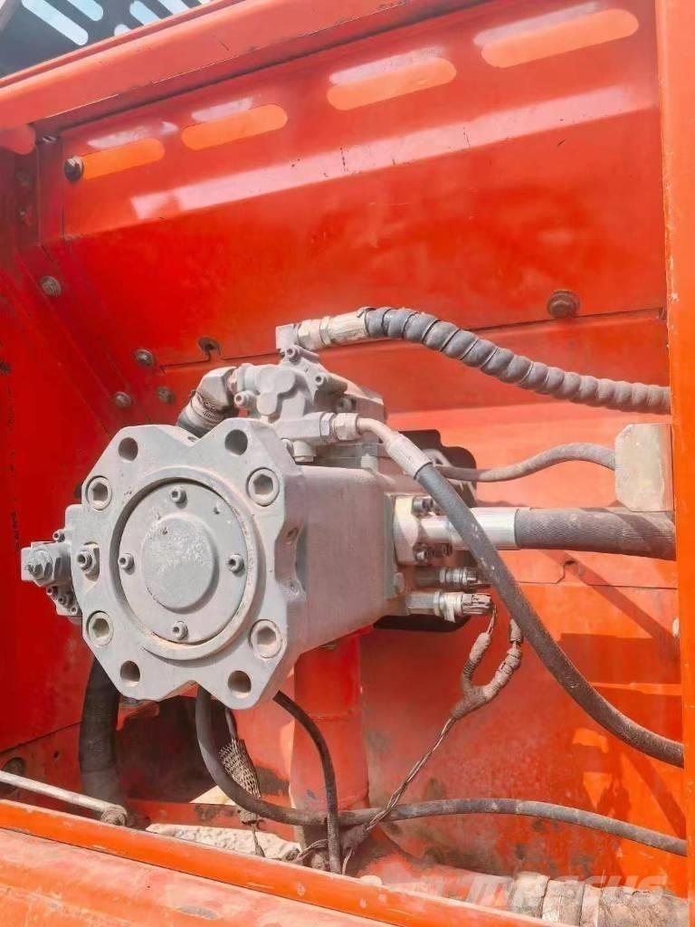 Doosan DX 260 대형 굴삭기 29톤 이상